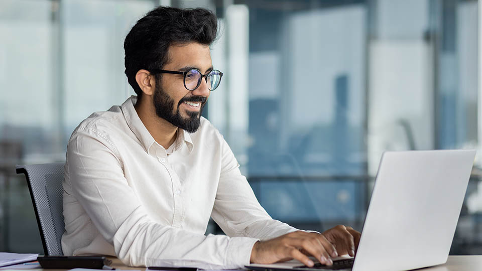 Version arabe de cours intitulé “Stratégies de formation à la propriété intellectuelle”